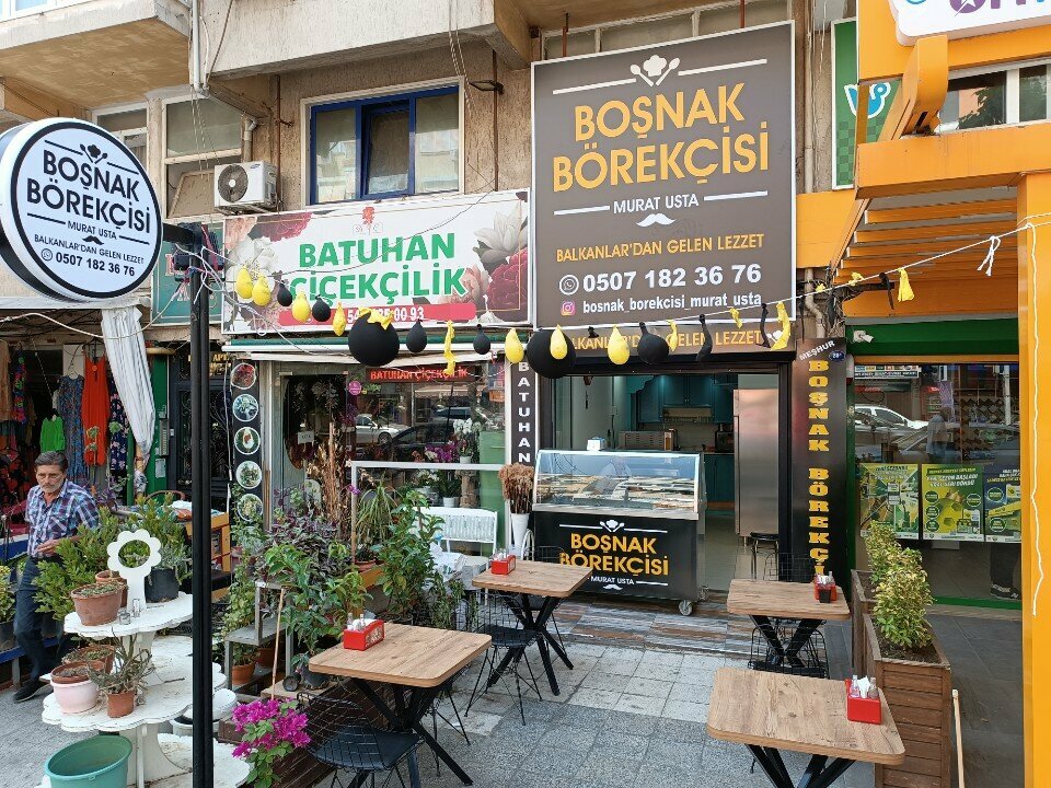 Fast food Famous Bosnian Pastry Maker Murat Master, Izmir, photo