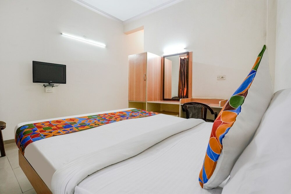 Фото Fabexpress Shanti Inn