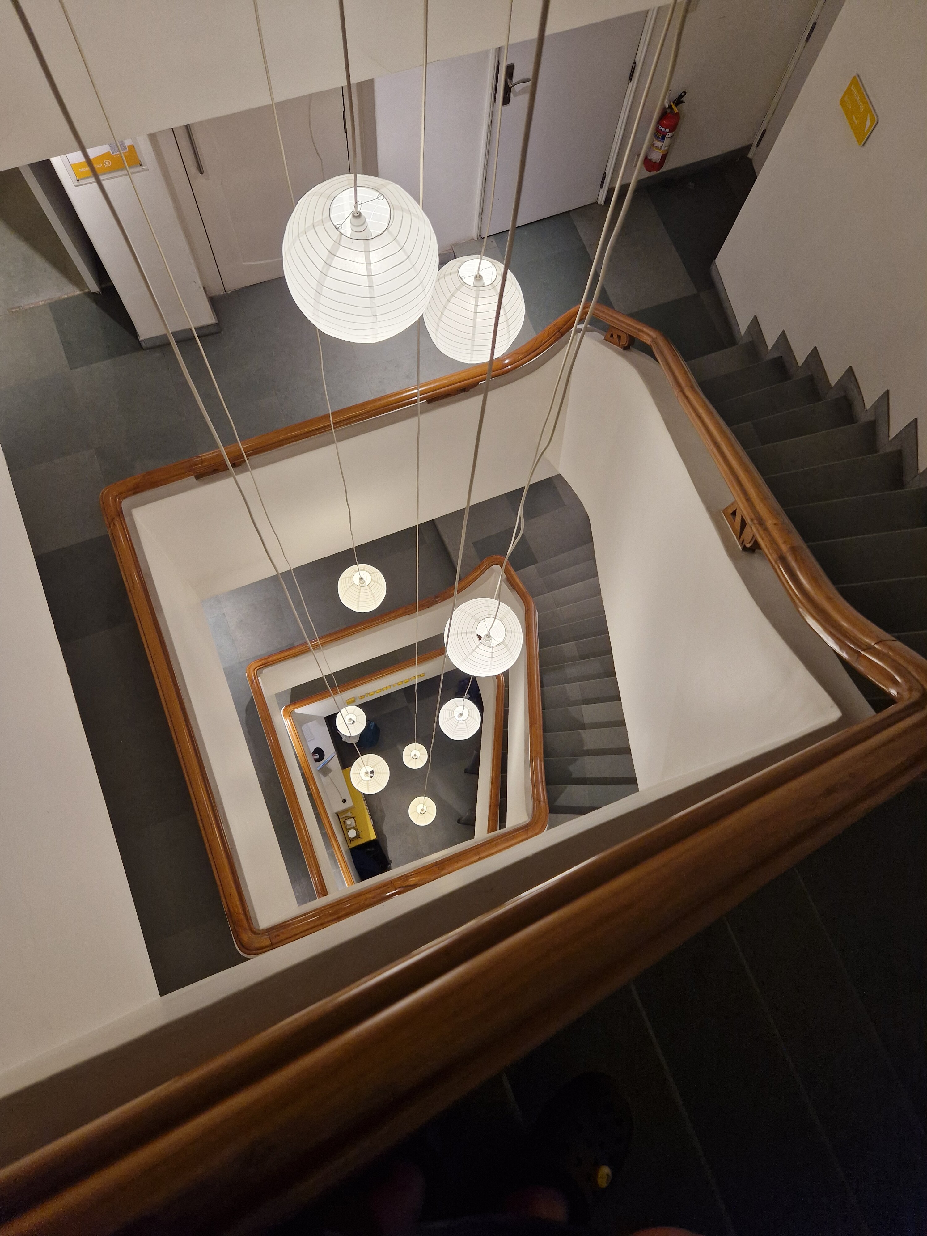 Фото Bloomrooms @ New Delhi Railway Station