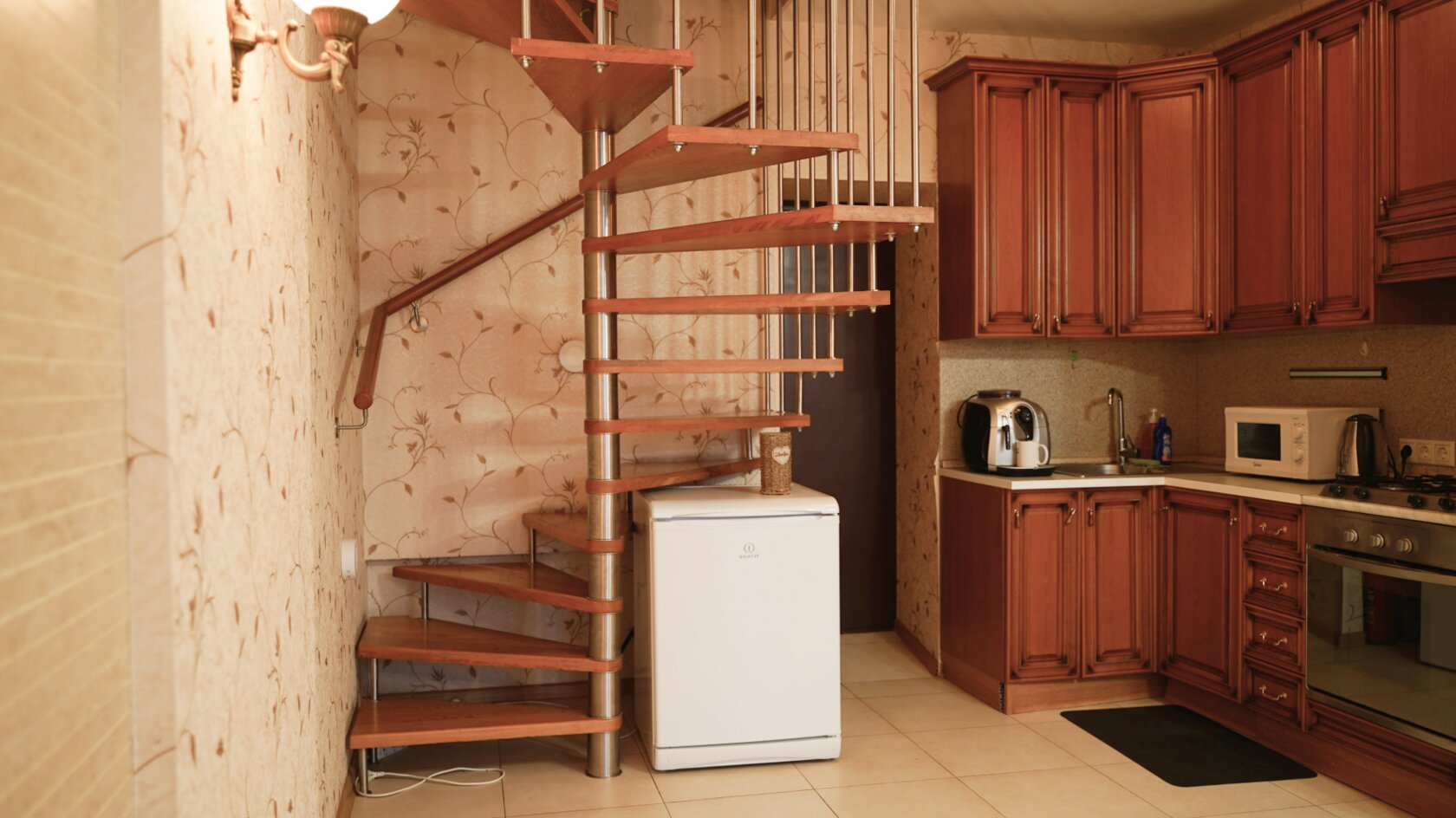 Фото Tony Wake Светлый