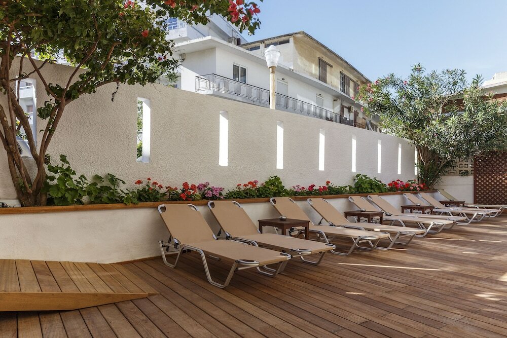 Фото Athena Hotel