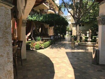 Фото Golden Pearl Hotel