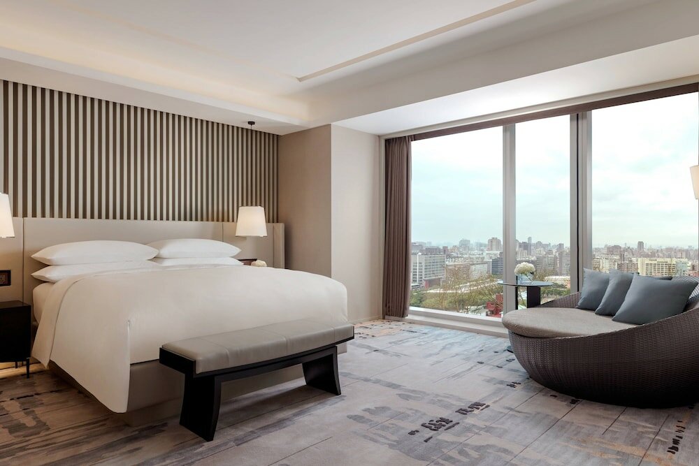 Фото Courtyard Taipei Downtown