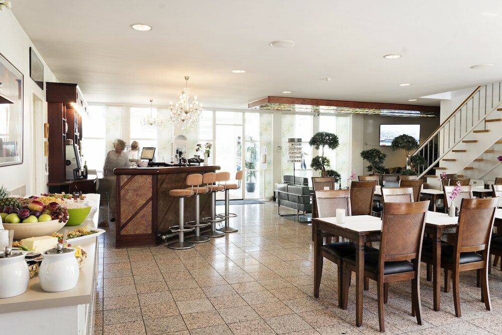 Фото Hotel Sleep2Night