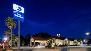 Гостиница Best Western Bayou Inn & Suites в Лейк-Чарльзе