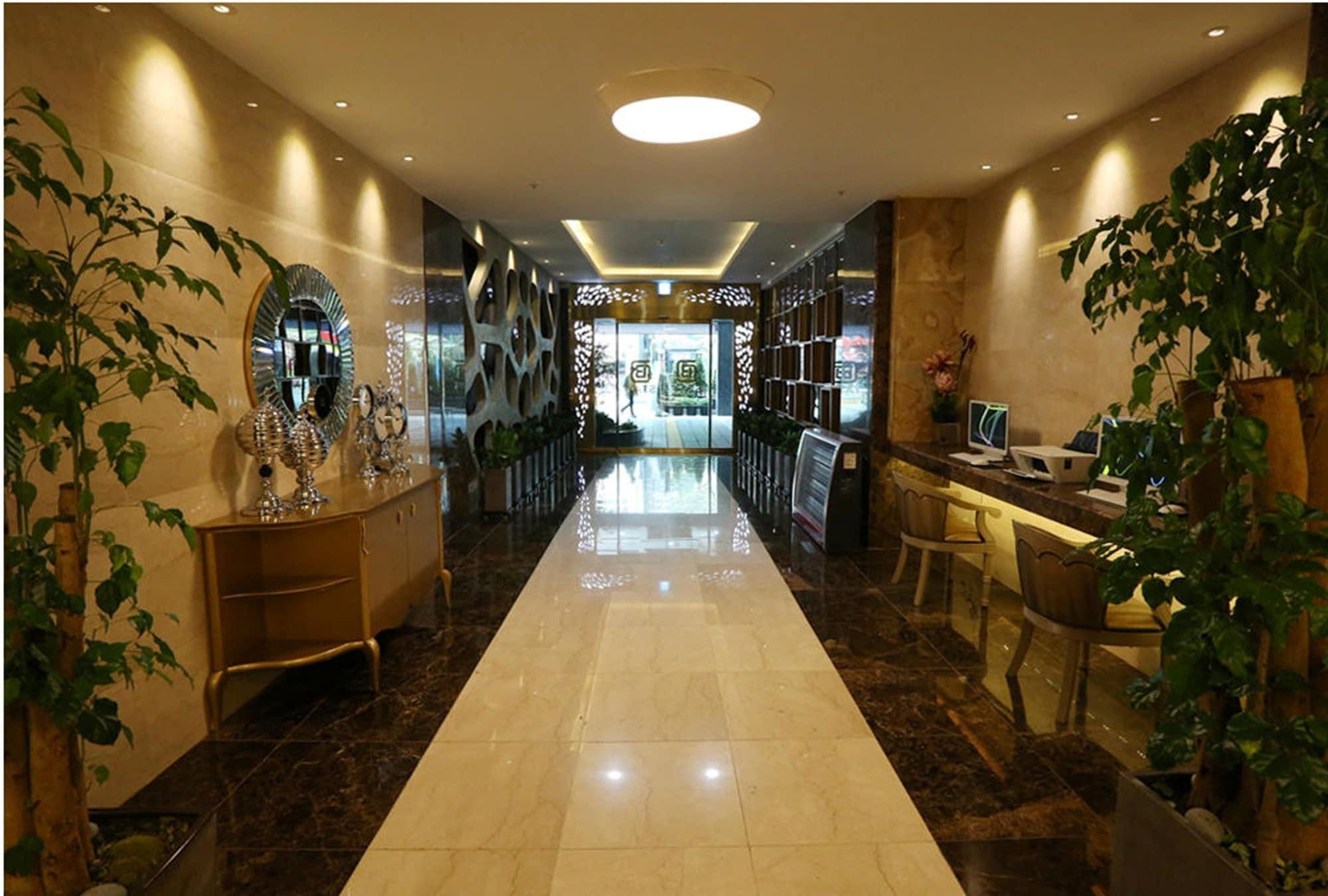 Фото Bucheon Hotel