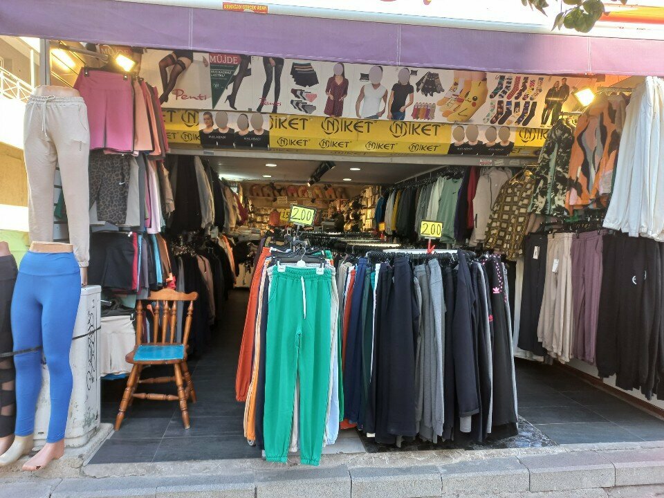 Clothing store Niket, Izmir, photo