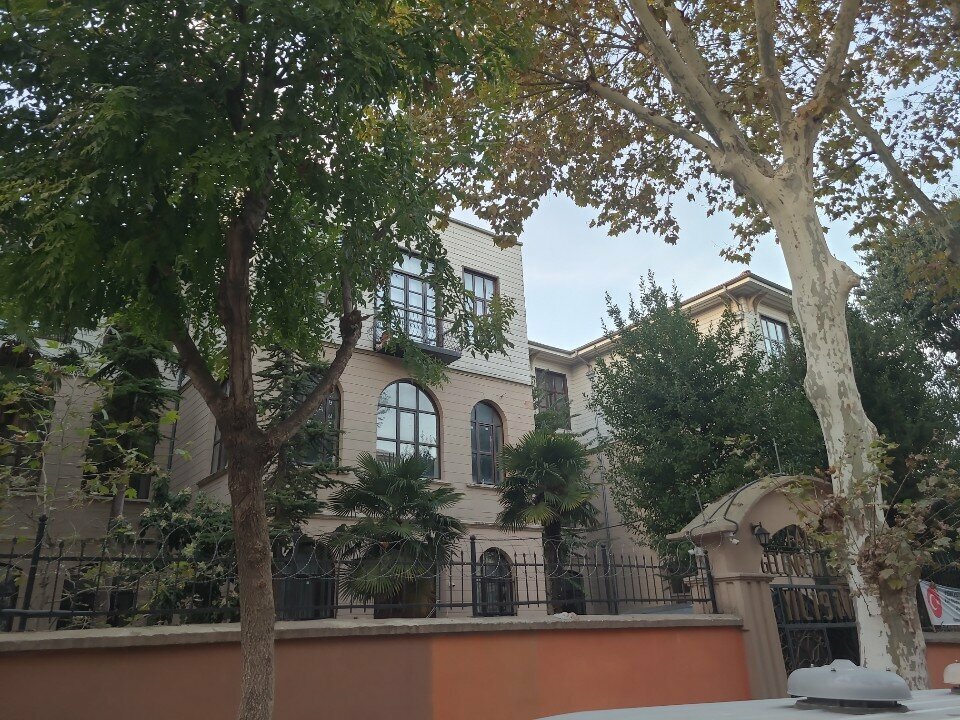 تعليم ثانوي Fatiha Gelenbevi Anatolian Lyceum ، اسطنبول، صورة