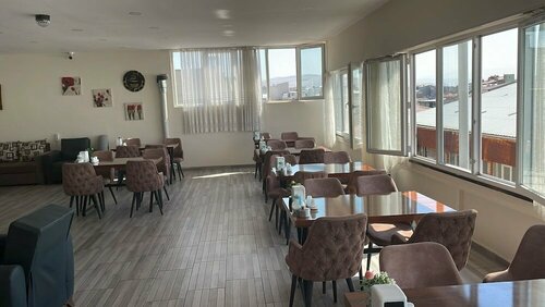 Гостиница Otel Şehrivan в Ипекйолу