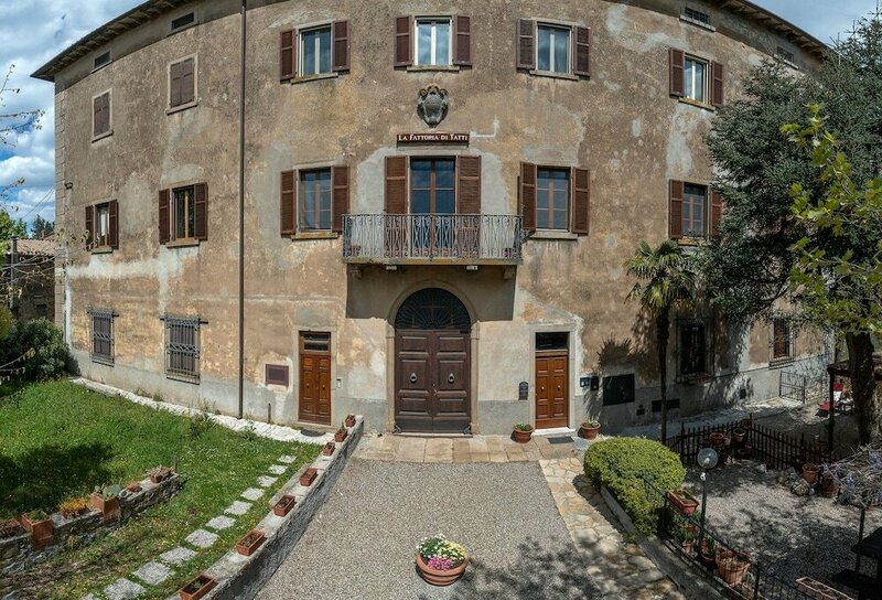 Апартаменты La Fattoria di Tatti