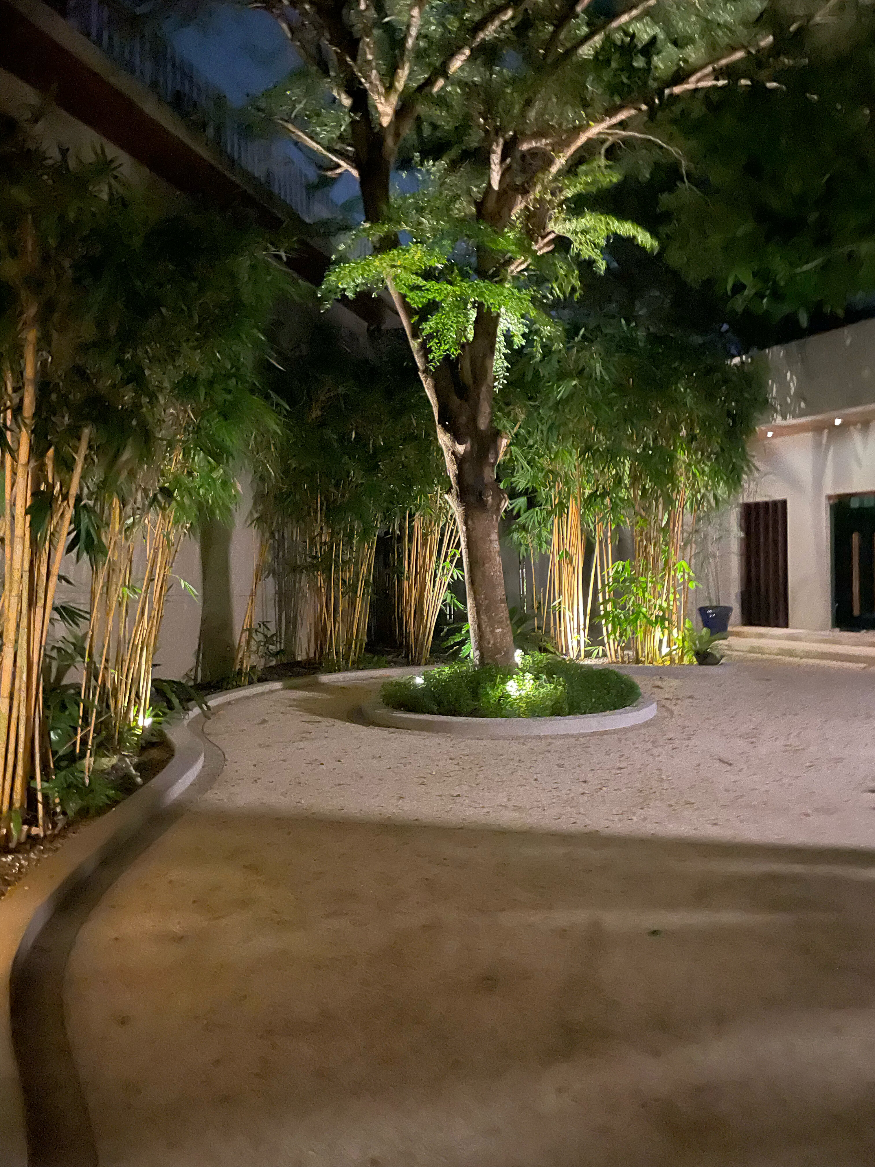 Фото Fusion Suites Phuket Patong