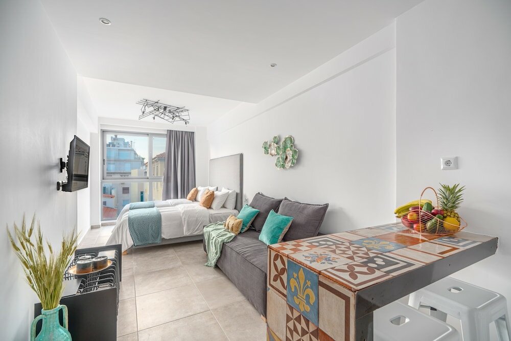 Фото Mythos Luxury Suites