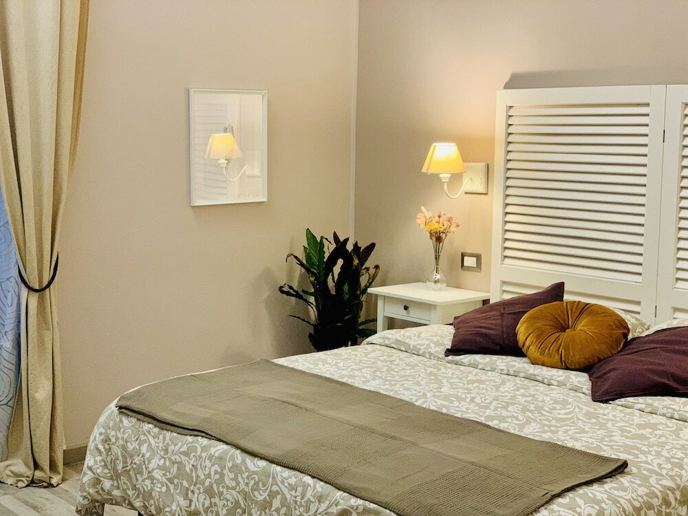 Фото Isabel Guest House