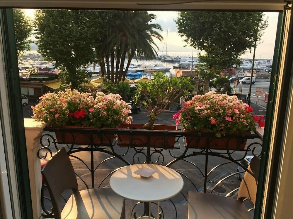 Hotel Mergellina Resort, Naples, photo