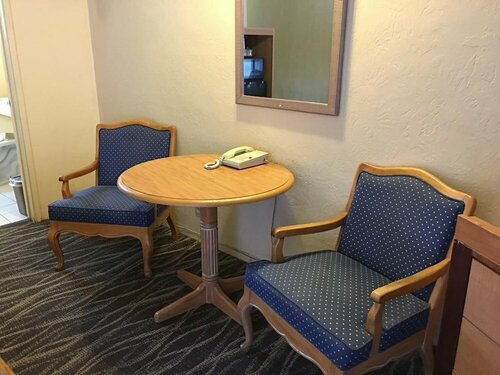 Гостиница Sky Ranch Inn в Вест Сакраменто