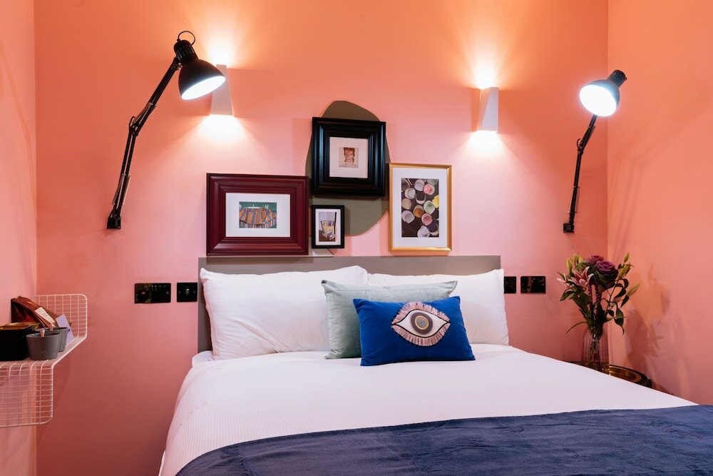 Фото The Warwick by Aura Collection