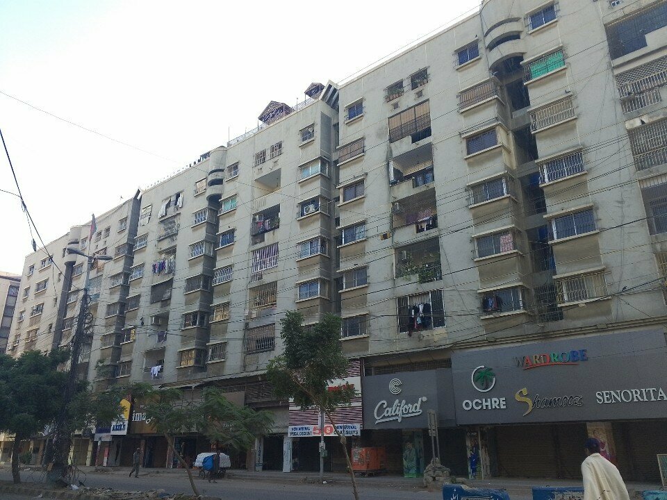 Sportswear and shoes Be Forward Pakistan Karachi Office, Karachi, photo