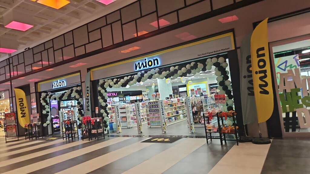 Perfume and cosmetics shop Mion, Ankara, photo