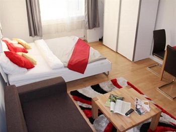 Фото CheckVienna – Apartment Inzersdorferstrasse