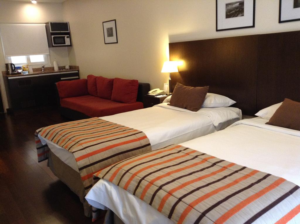 Фото отеля 2