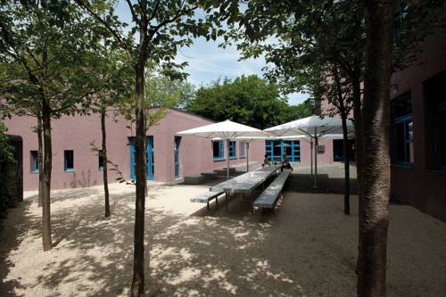 Фото Youth Hostel