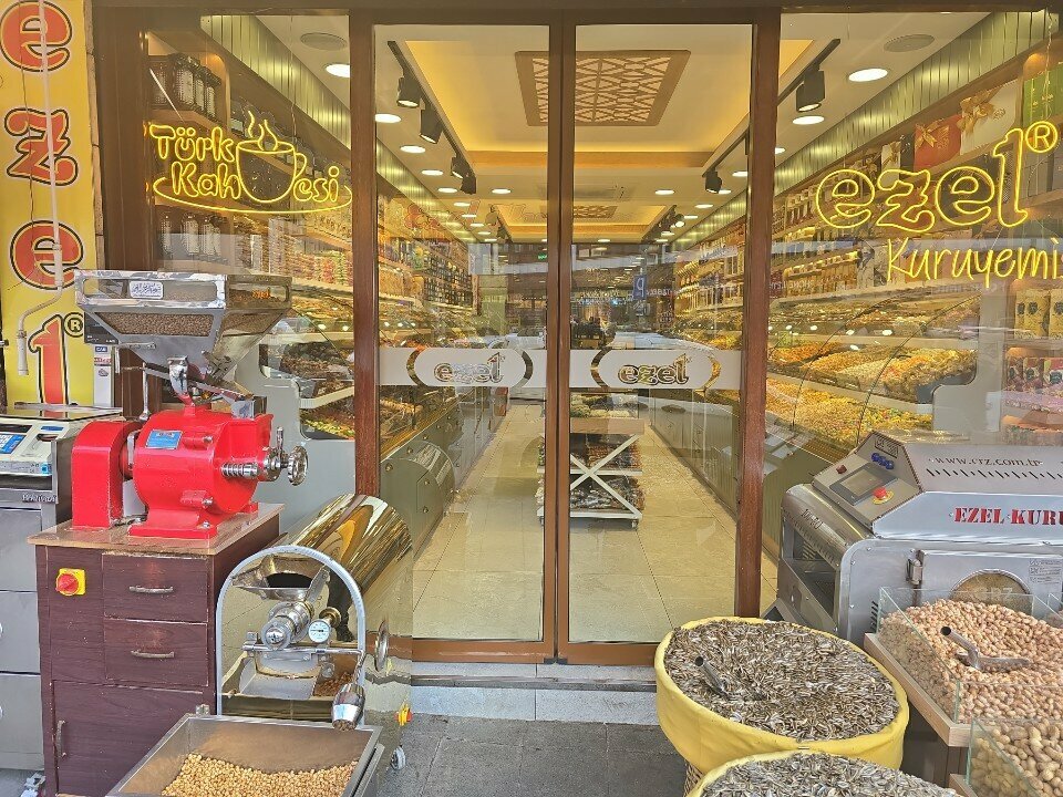 Nuts, snacks, dried fruits Ezel Kuruyemis, Konya, photo