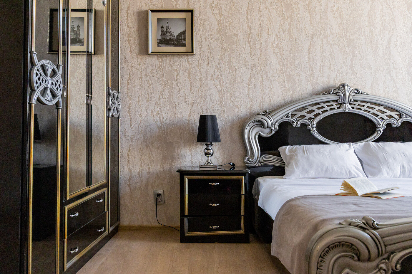 Фото Номера на Площади Восстания