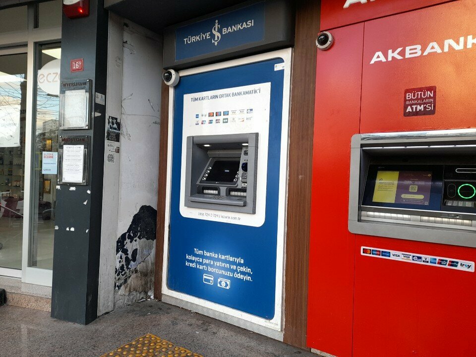 ATM Turkiye Is Bankasi ATM, Istanbul, photo