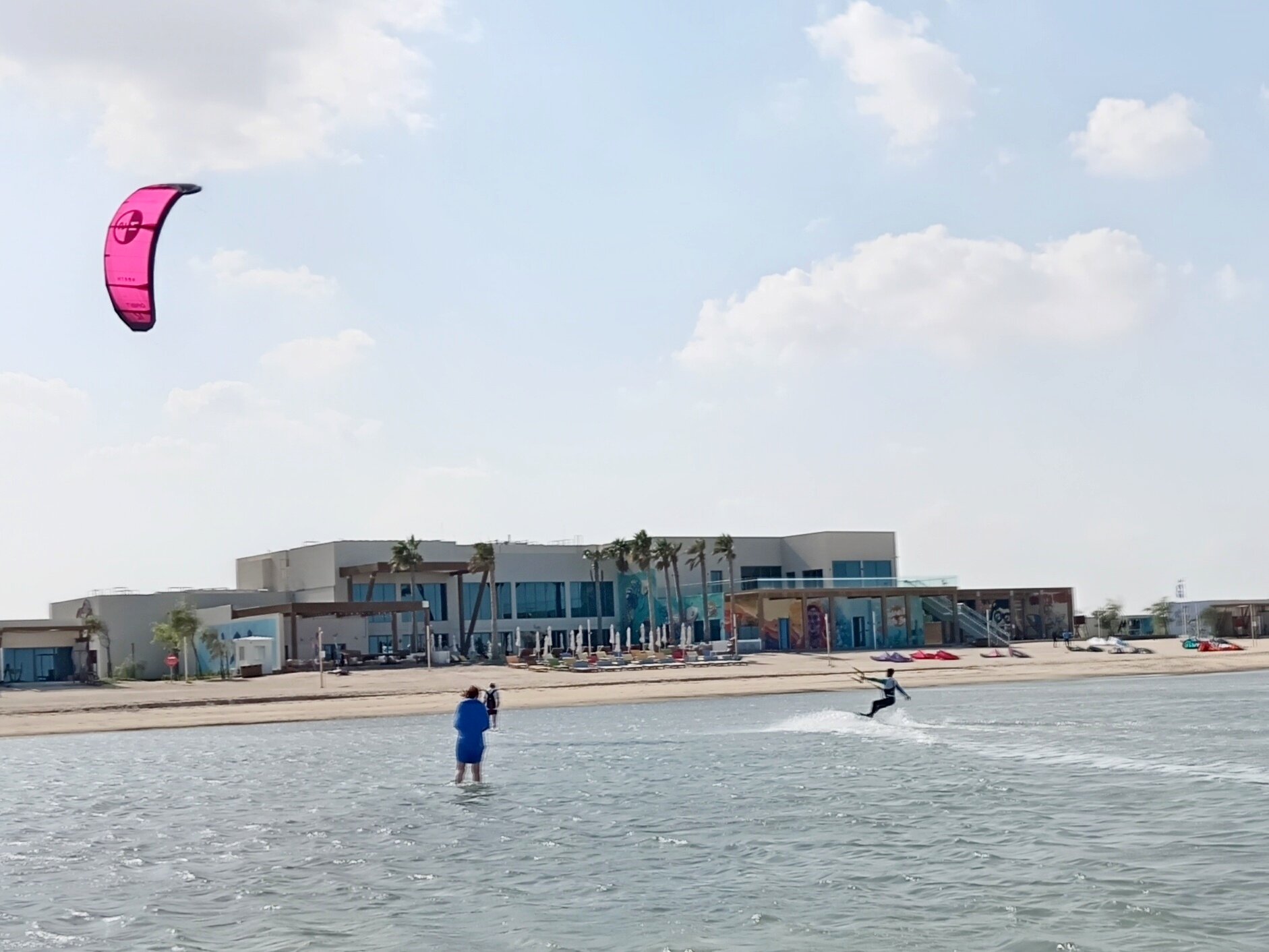 Фото Fuwairit Kite Beach Tapestry Collection by Hilton