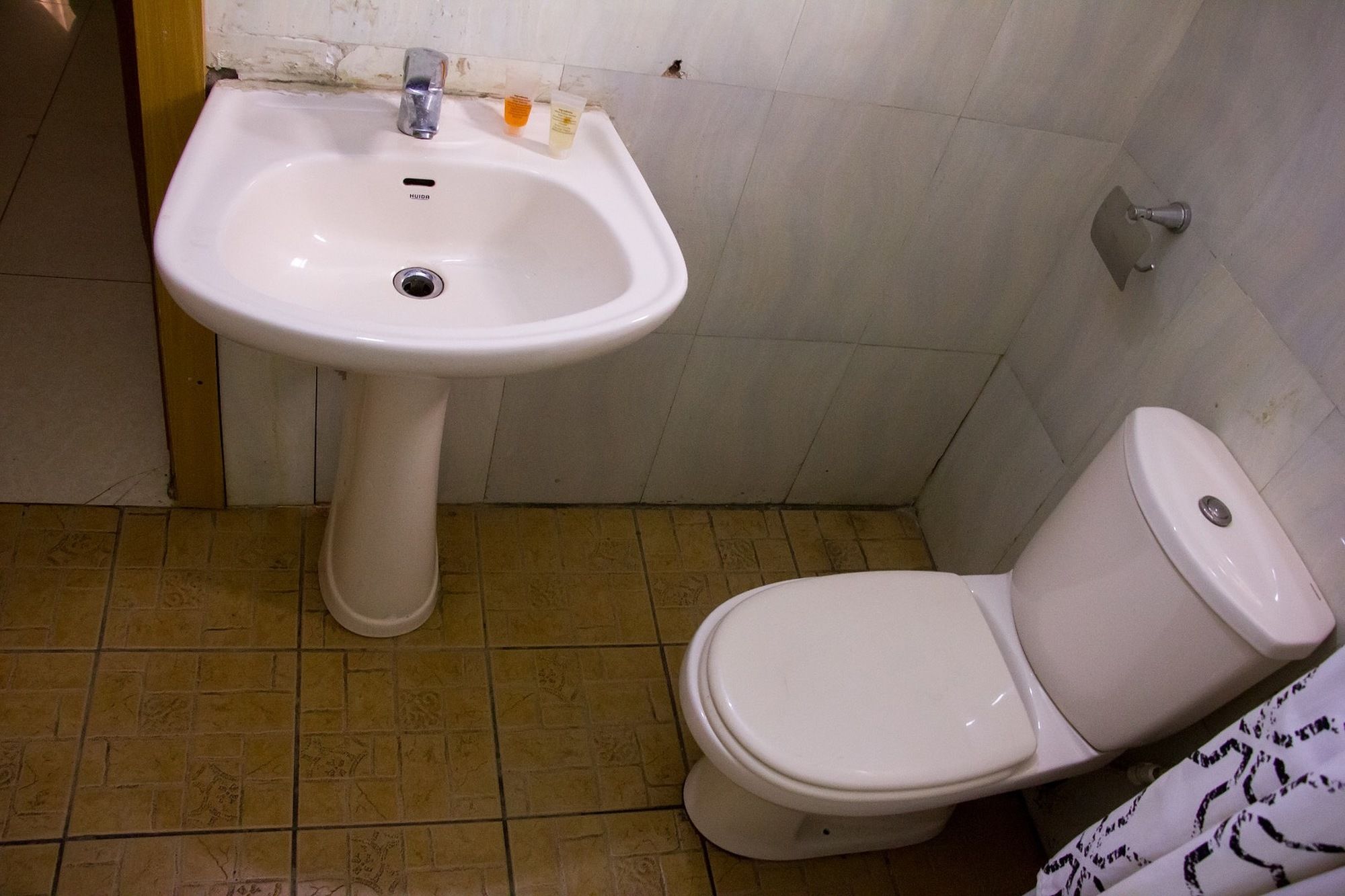 Фото Tivoli Residence & Bar