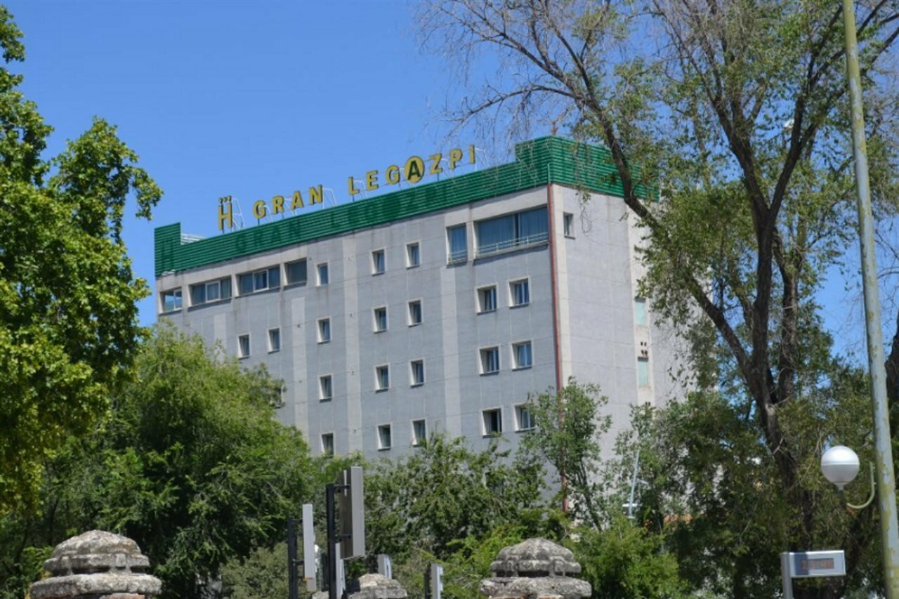 Фото отеля 1