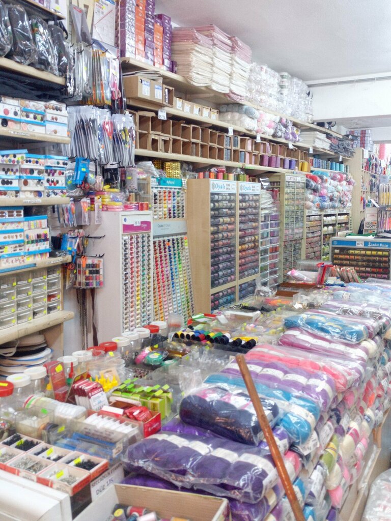 متجر البضائع الجافة Atmaca Ticaret Konfeksiyon ve Tuhafiye Malzemeleri ، بورصة، صورة