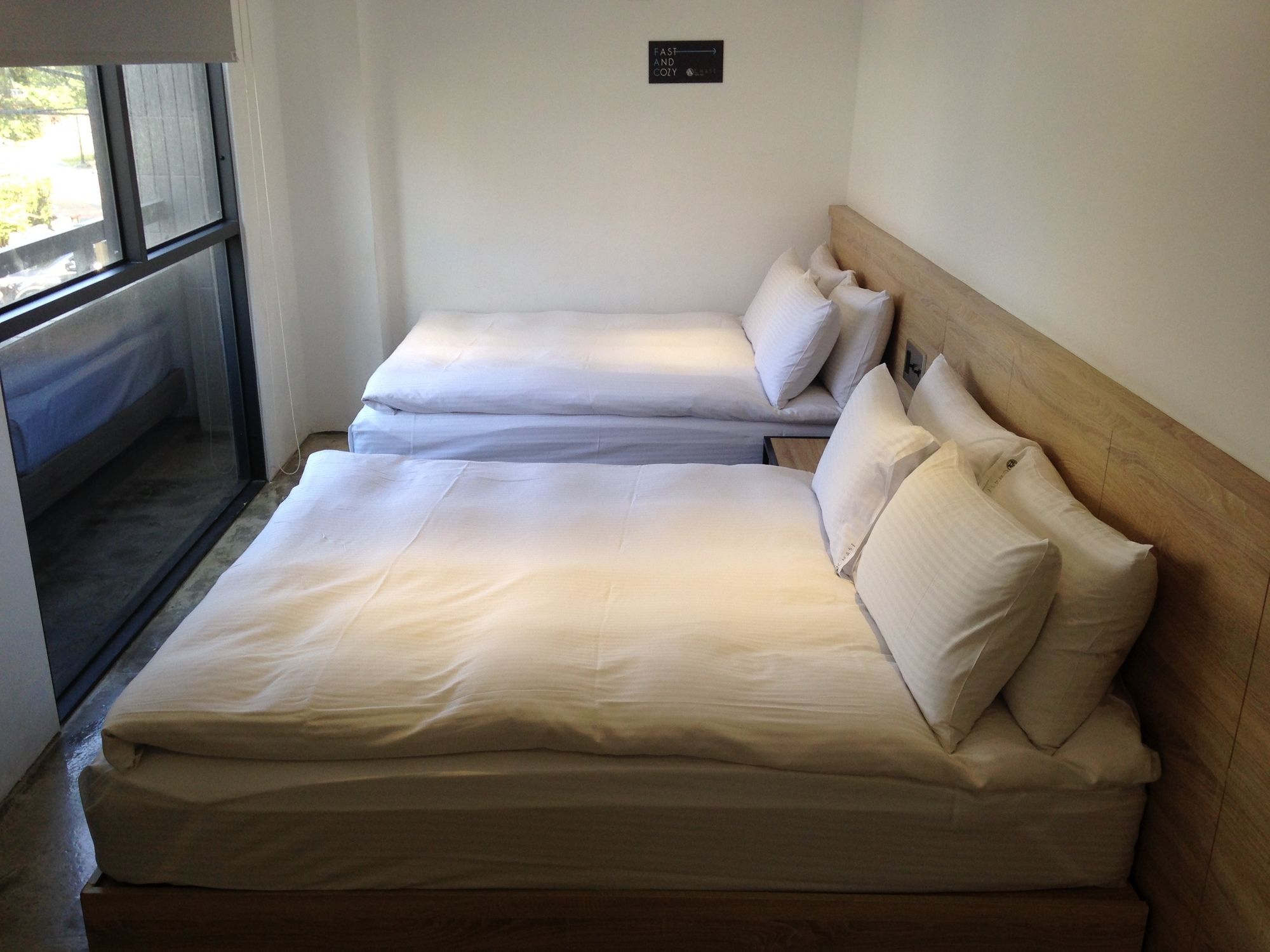 Фото Chase Walker Hotel