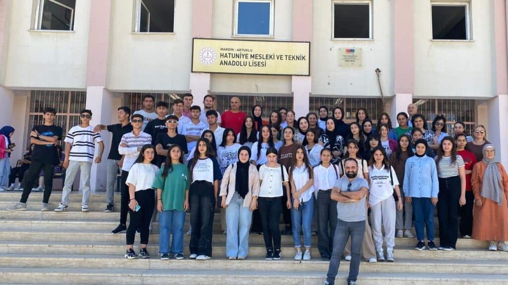 Lyceum Derik Vocational and Technical Anatolian High School, Derik, photo