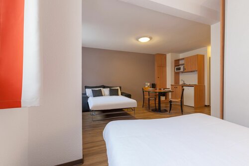 Гостиница City Residence Access Strasbourg в Страсбурге