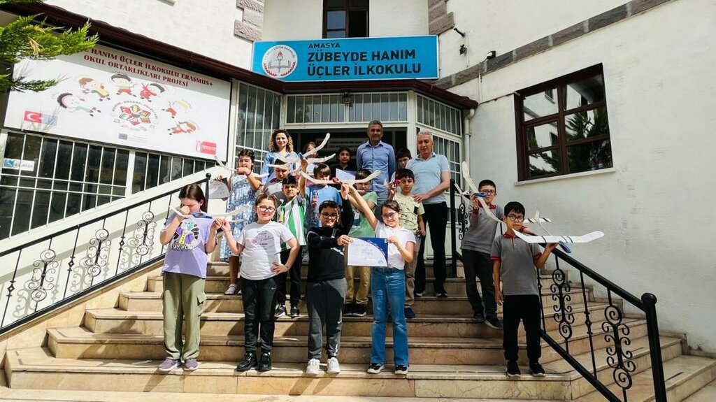 Primary school Zubeyde Hanim Ucler Primary School, Amasya, photo