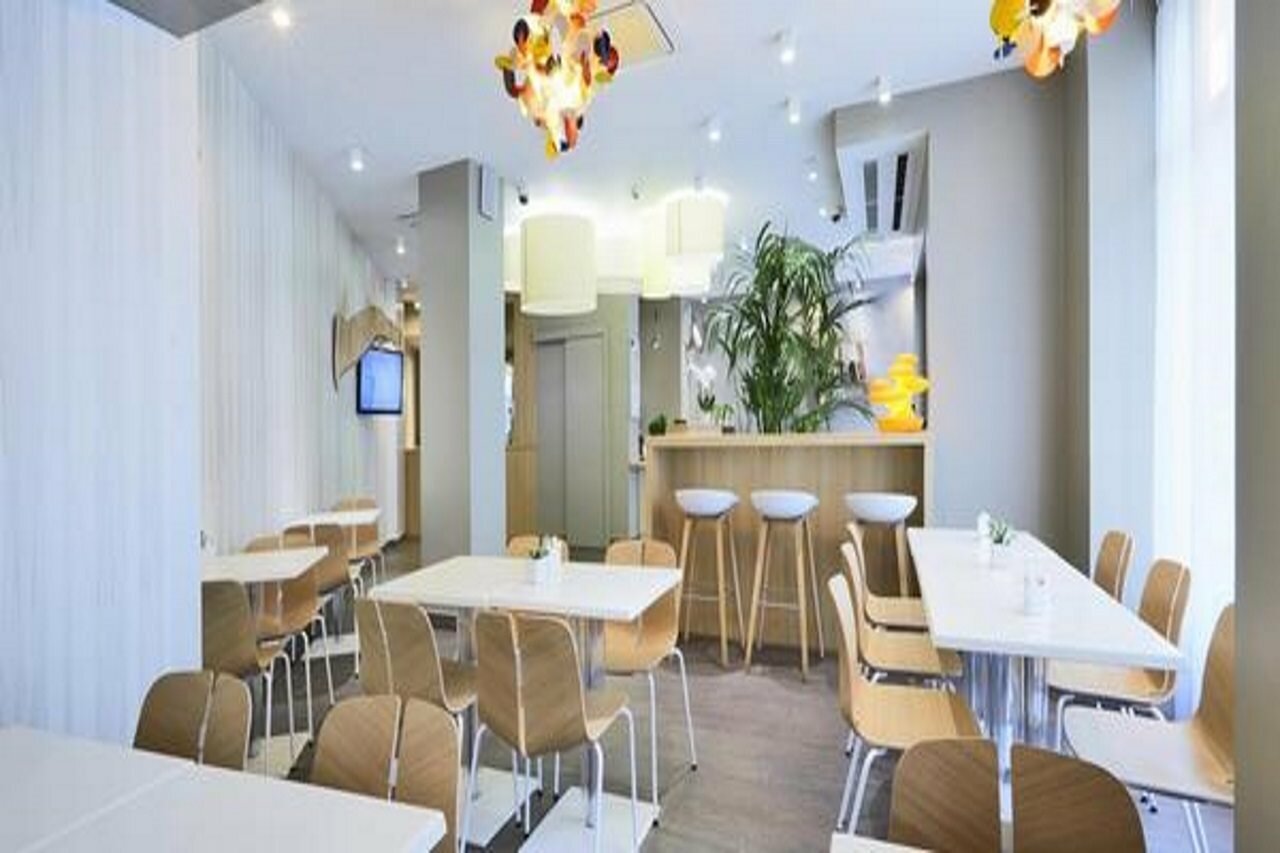 Фото Kyriad Paris 18 Porte de Clignancourt Montmartre