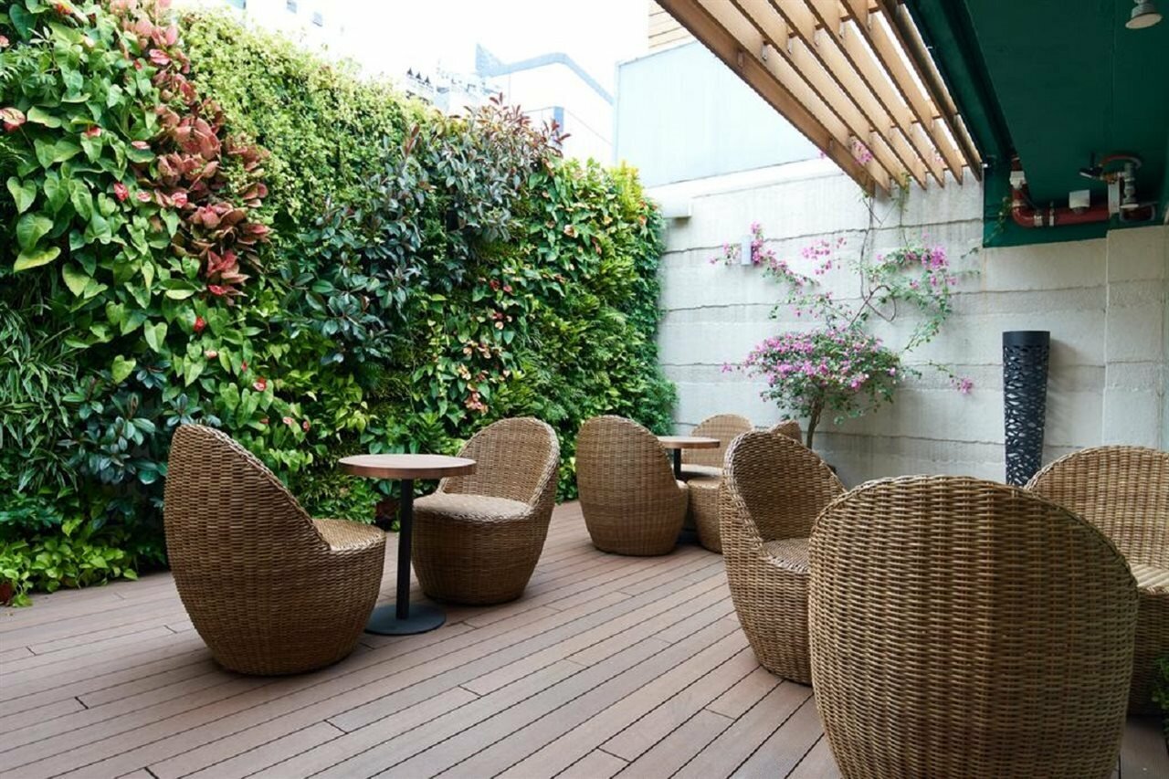 Фото Wharney Hotel