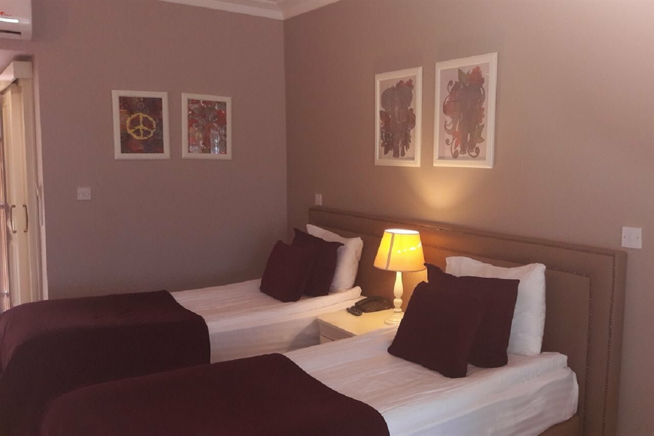 Фото Bellapais Monastery Village