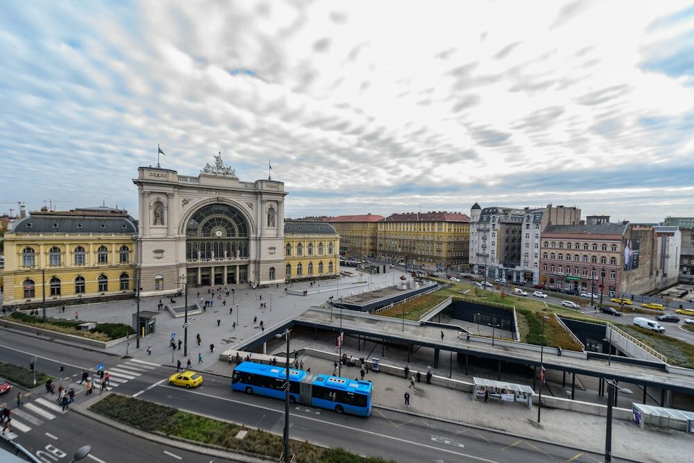 Фото Baross City Hotel