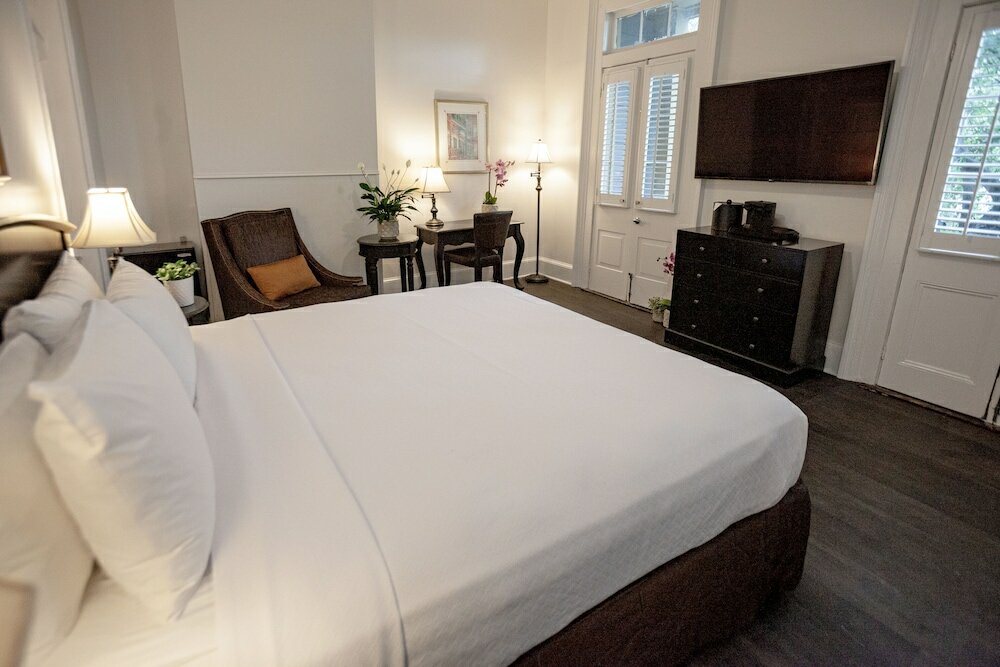 Фото Historic Streetcar Inn