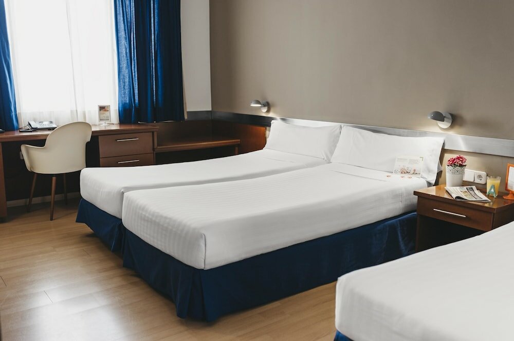 Фото Tres Torres Atiram Hotel