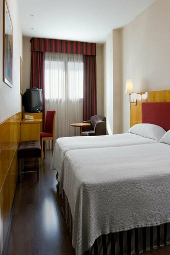 Внешний вид отеля Nh Ciudad Real в Сьюдад-Реале, фото 2