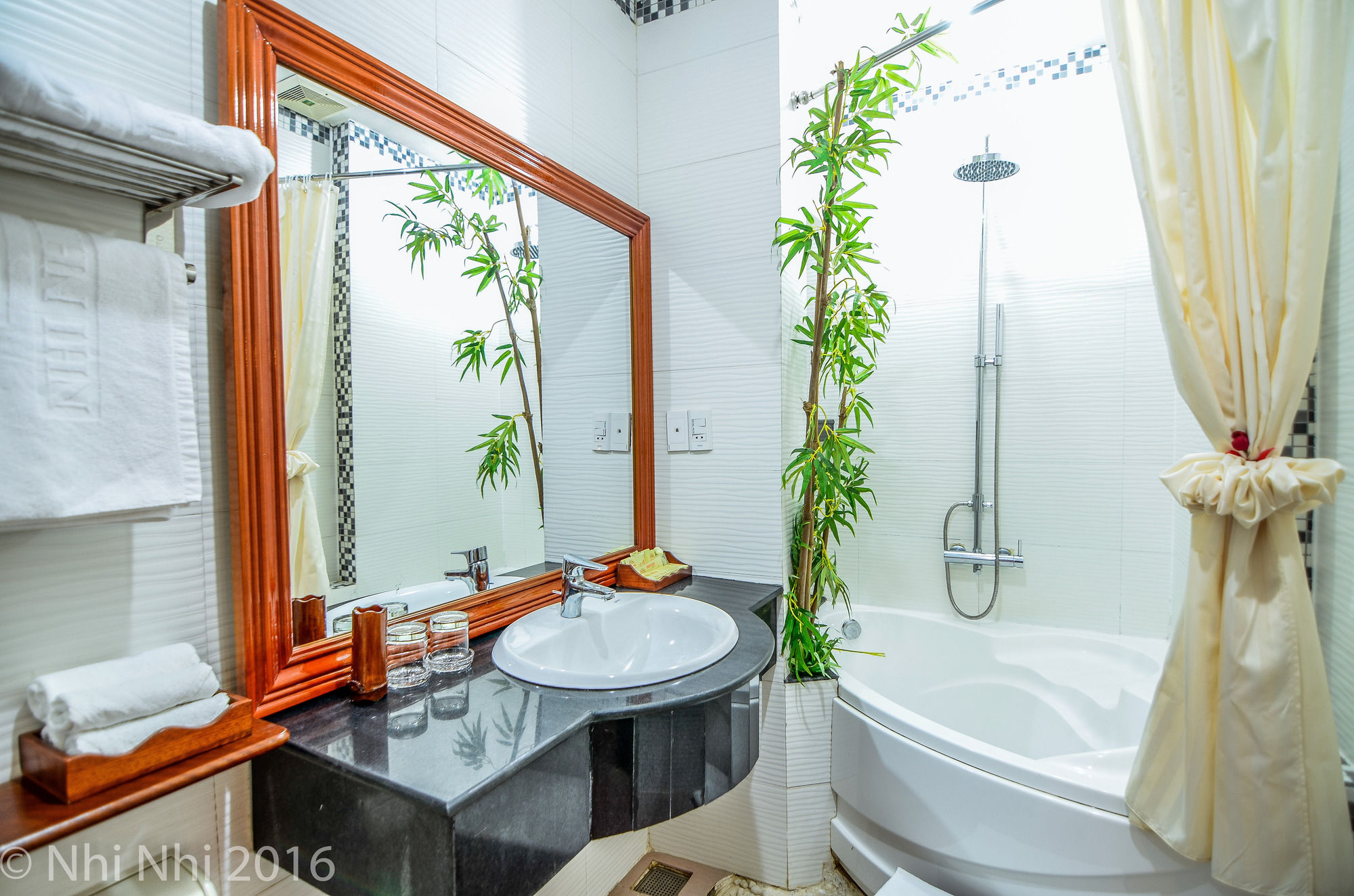 Фото Hoi An Nhi Nhi Hotel