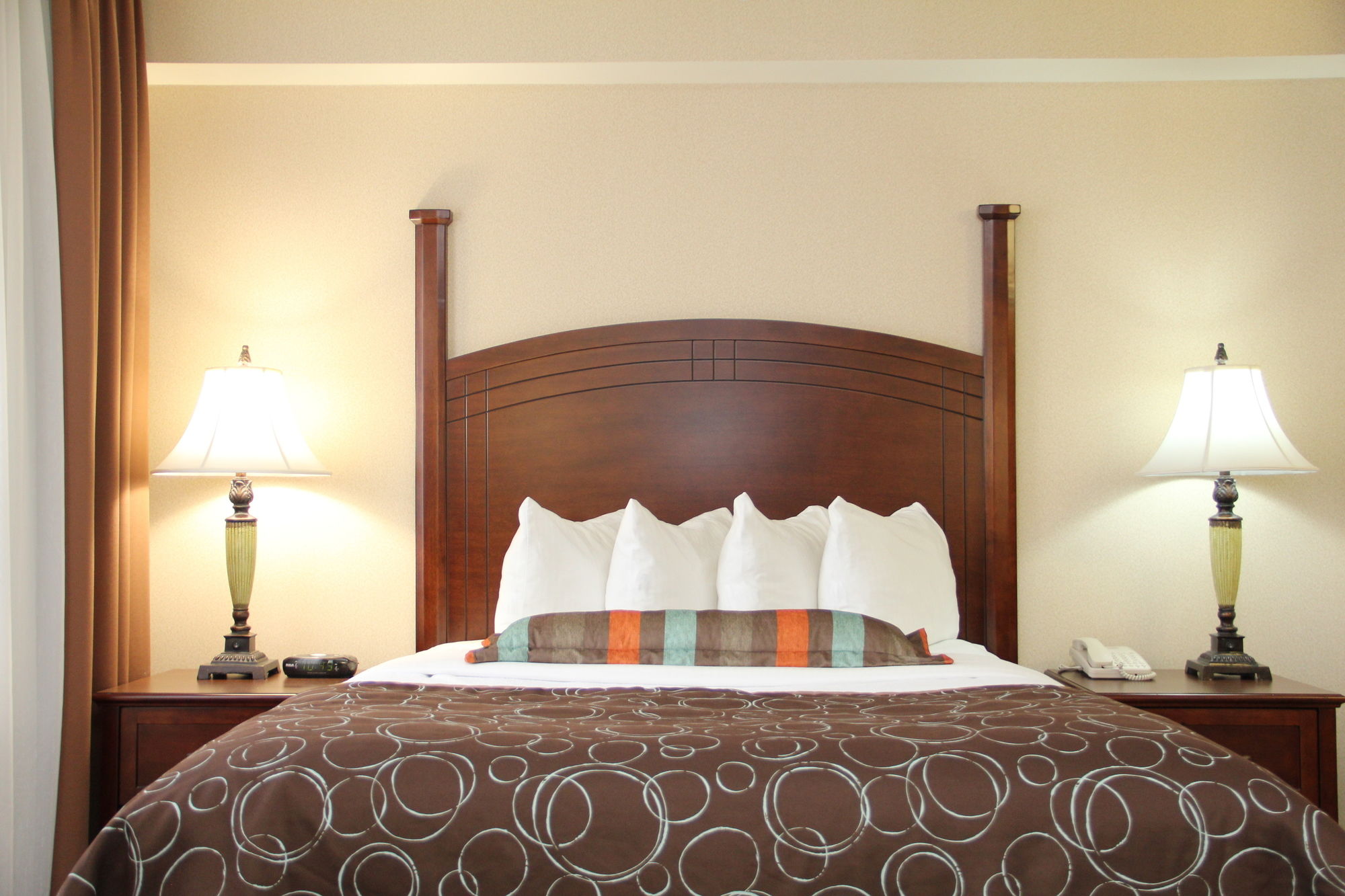 Фото Staybridge Suites London