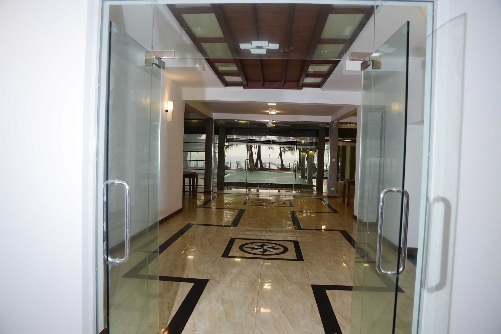 Фото Hikka FnR Villa