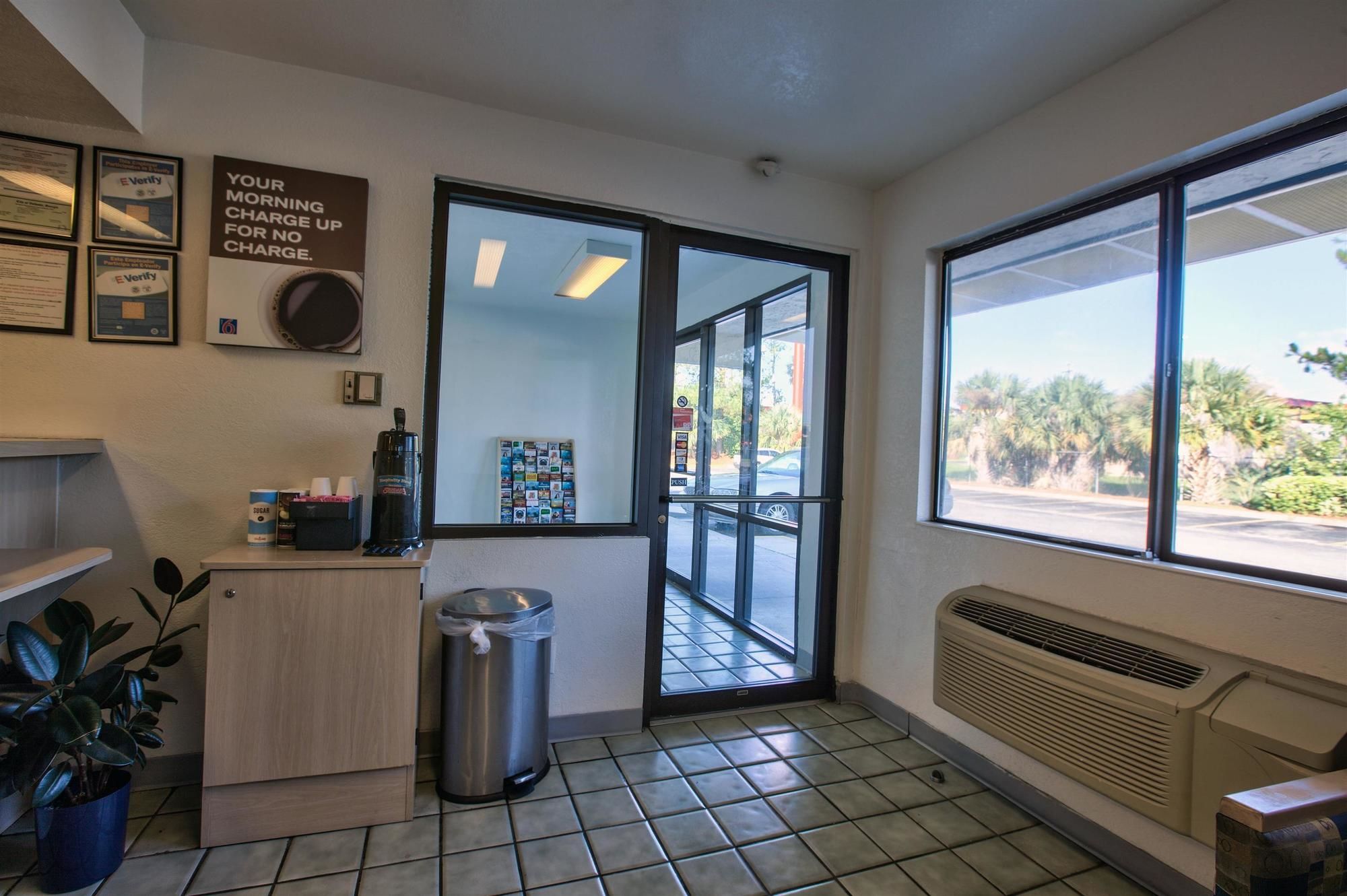 Фото Motel 6 Valdosta, Ga - University