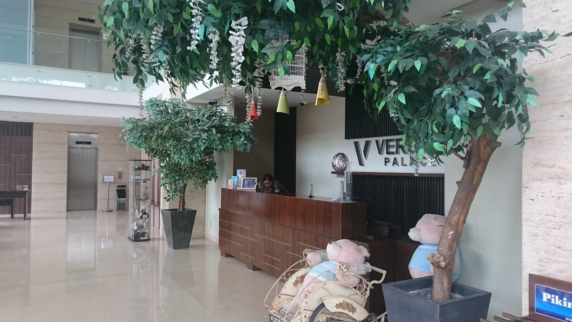 Фото Verona Palace Hotel Bandung