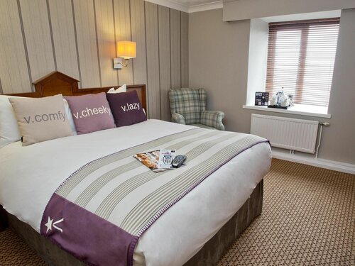 Гостиница Village Hotel Liverpool