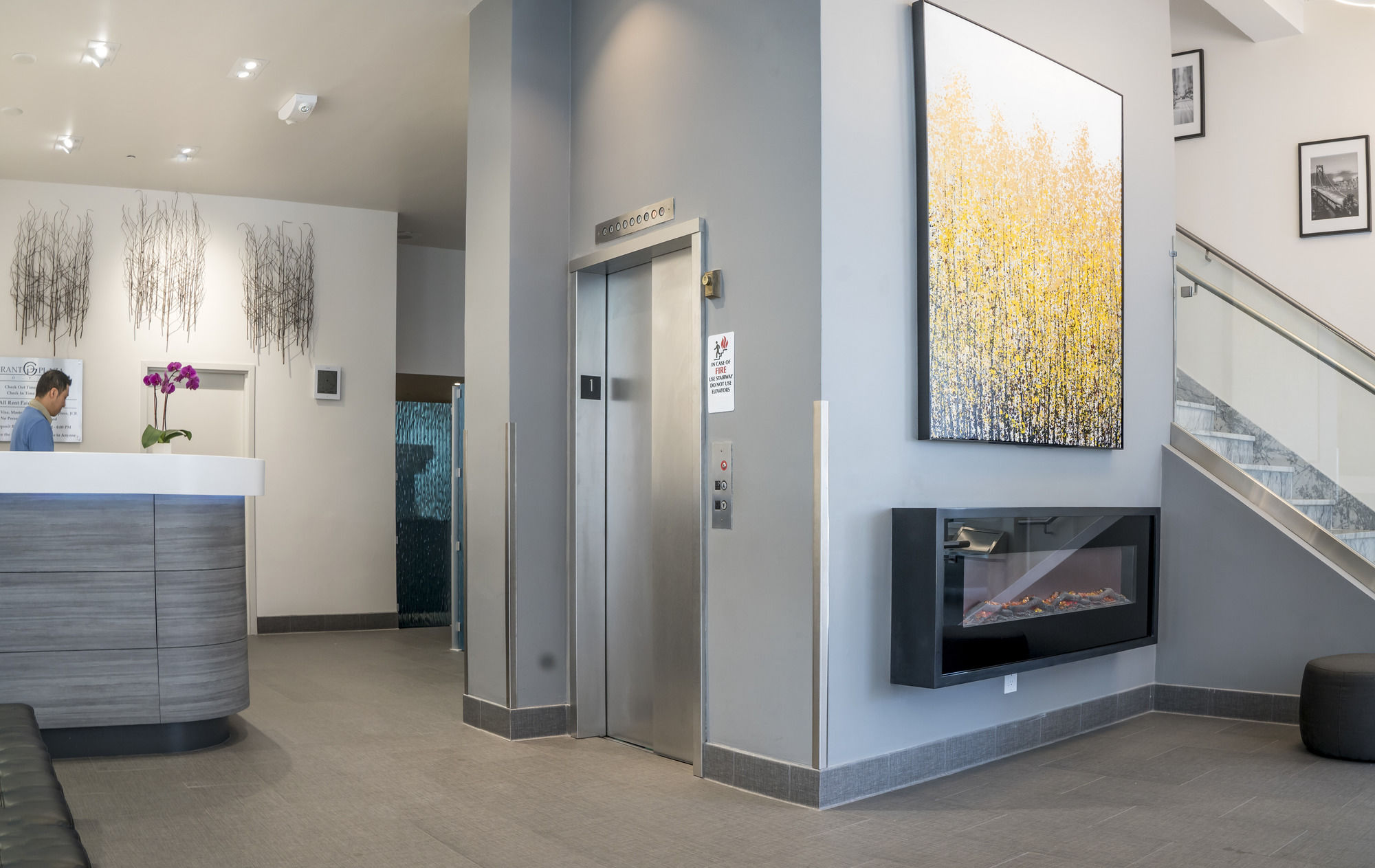 Фото Grant Plaza Hotel